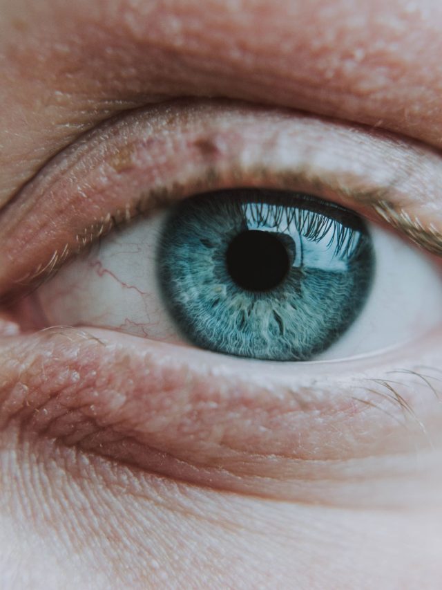 symptoms-of-cornea-main-pic (1)